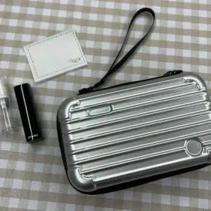 여행용 미니 하드캐리어 파우치 가방 실버 하드 모양