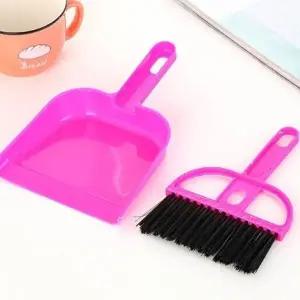 서랍 수납박스 차량 내부 좁은 공간 청소에 편리하고 미니멀한 빗자루 쓰레받이 세트 벽걸이형