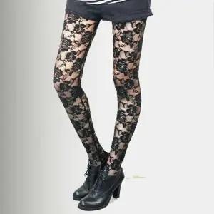 [아우트]룩 코디 무늬 레이스 여성레깅스 레깅스 9부