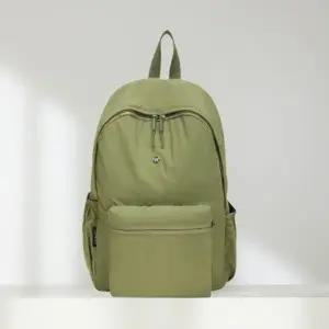 간편하게 접어서 사용할수 있는 백팩 베낭 생활 방수 넉넉한 내부 공관과 포켓 데일리