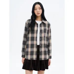 [에잇세컨즈] 레터링 포인트 체크 셔츠  네이비 (125164MQ1R)