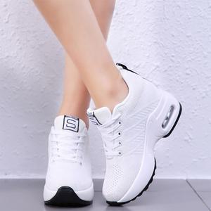 여성 9cm 키높이 운동화 스니커즈 런닝화 신발 화이트 블랙 레드