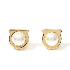 [페라가모] 간치니 펄 NEW 76 0121 01 696454 귀걸이