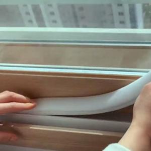 창호 문틀에 끼우는 바람막이 스펀지 창문틀 막이