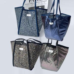 캔버스 호피 패턴 패브릭 에코 양면 숄더백 레오파드 가방