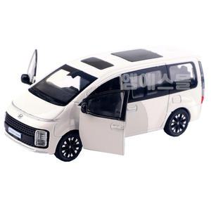 씨케이 스타리아 라운지 화이트 메탈 풀백 미니카