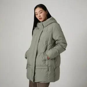 [플리츠미](대구신세계)지오메트릭 퀼팅 후드 다운 자켓_EDJKW124036
