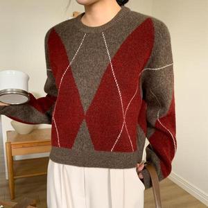 [기타]아가일니트 여자 라운드넥 벽돌색 겨울티셔츠