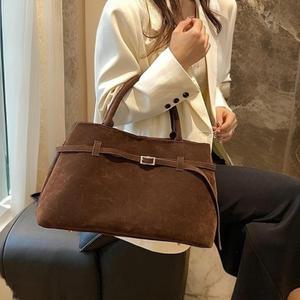 [다잇템] 여자 버클 혁대 사다리꼴 세무 토트백