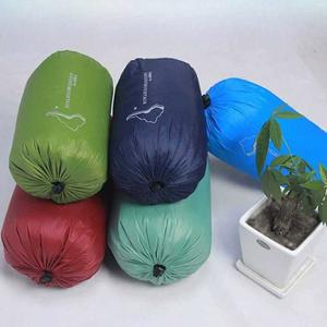 보관주머니 있는 압축 패딩 담요 정리함 32 다운 노란 롱패딩 여행 드레스룸커버 보관팩