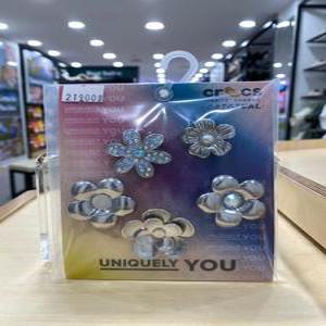 [크록스] 실버 플라워 5팩 지비츠  10013258