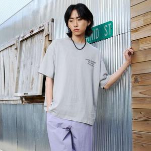 [디바인 디스턴스]피그먼트 라운드 로고 티셔츠 [라이트그레이]