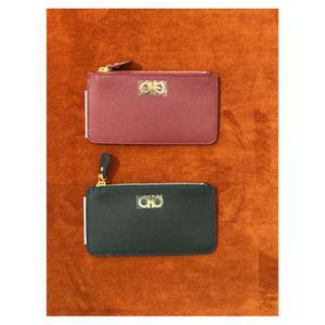 [해외] 페라가모 간치니 그레인레더 지퍼 카드지갑 0753023 0756025