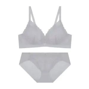 에어홀 컴포트핏 노와이어 레이스 브라 팬티 세트 - 라이트그레이