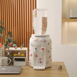 냉수 정수기 기숙사 상품 냉온 마시는 하얀색 작은공간에서 주방 로딩 먼지 레트로 사용