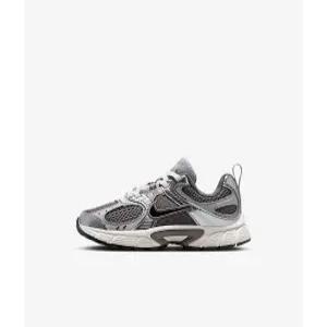 [Nike] 나이키 V5 RNR 리틀키즈 신발 HQ6412-200