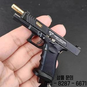 1:3 G34 TTI 반 합금 권총 모델 Chlidren 성인을위한 미니 장난감 키 체인 가방 펜던트 공예를 분해