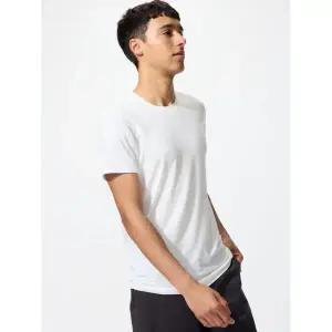 유니클로 UNIQLO 히트텍크루넥T(반팔)