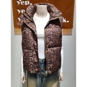 갤러리아 [바인드]프린트패딩조끼_C 패딩베스트(DHFW0-WHV091)