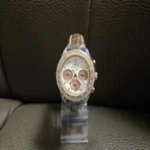 맹자엄마/오메가/스피드마스터/크로노/새제품/사파이어글라스/904L바디