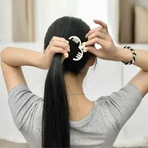 [콩심팥심]TC 포니테일 올림머리 집게핀 화이트