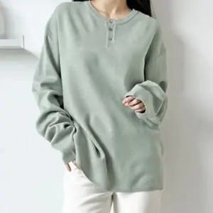 여자 연두색 헨리넥 긴팔티셔츠 직장인 환절기 가을