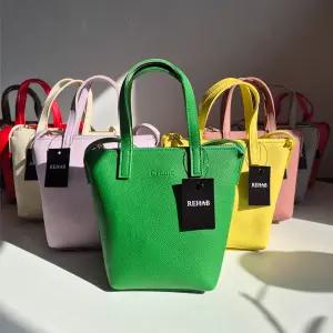 리햅 인기 데일리백 100종 - 가을 겨울 세무 패딩 가방