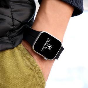 [발렌티노루디] VRA260-BK 애플워치 호환 8 7 6 SE 5 4 3 2 1 마그네틱 버클 소프트 실리콘 스트랩 밴드