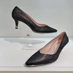 [에스콰이아] 여성 포인트 라스트 펄 세미정장 구두 굽7센치 PFCFHP511