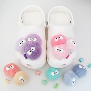 (18color) 먼지 퍼 폼폼이 털 클로그 자비츠 호환/키즈 슬리퍼 실내화 입체 악세사리