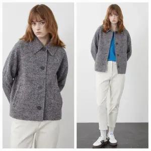 갤러리아 헤링본 스탠카라자켓 VOCFU3W9311