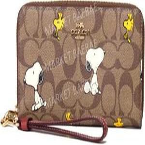 코치 여성 장지갑 스누피 레더 시그니처