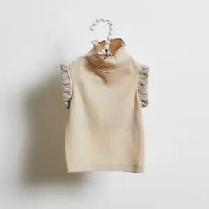 [루이독] 라떼 터틀넥 슬리브리스