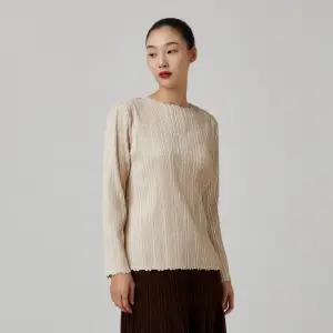 그레인 플리츠 기모 티셔츠_EPTSW024021