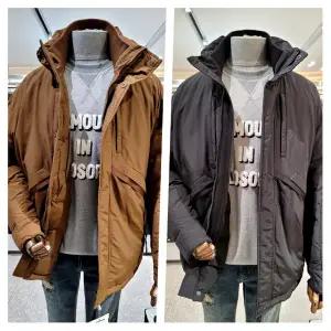 갤러리아 본 시베리아 구스다운 쎄미오버핏 쉘파카 점퍼 2종 택1 BN3WJP475