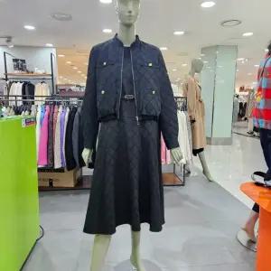 시슬리/애플아울렛/코요테 배색 훌 원피스 SAOP01411