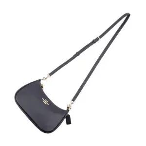 [명품] 크로스백 명품 핸드백 가죽 숄더백 시그니처 캔버스 가방 CV934IMBLK