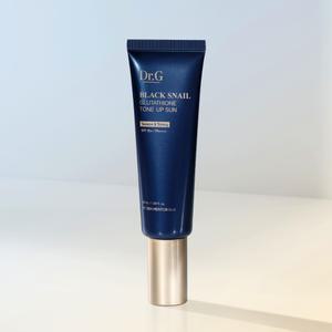 닥터지 블랙 스네일 글루타치온 톤 업 선 50ml