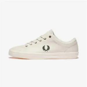 [그랜드스테이지] 프레디페리 FRED PERRY 베이스라인 레더 Baseline Leather B7311 LIGHT ECRU(760)