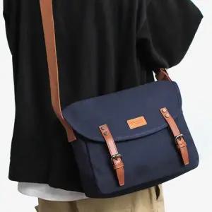 남녀 공용 데일리 크로스백 캔버스백 옆으로매는 가방 크로스 직장인 회사 남성크로스백