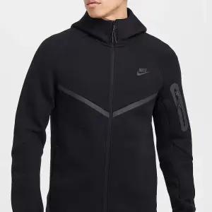 [국내매장] /남성자켓/테크 윈드러너 후디 (HV0950-010)/EV