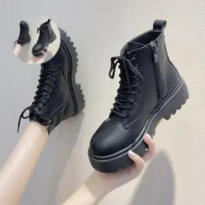 (제스트)레이스업 통굽워커 로퍼 슬리퍼 여자 운동화 구두