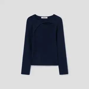 [롯데백화점]에잇세컨즈 여성 컷 아웃 풀오버  네이비 125X51MQ2R