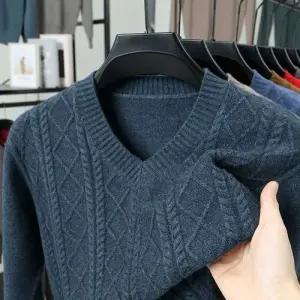 남성용 브이넥 니트 겨울 굵은 꽈배기 롱 기모 스웨터 힛템