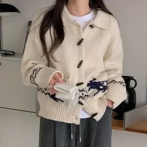 [코코블랑] 휘게 토글 니트 가디건