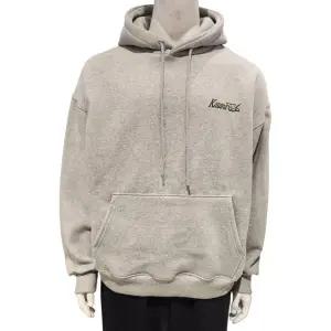 [롯데백화점]슬로우템포 양기모 카타나 레터링 후드 티셔츠 SDTI838