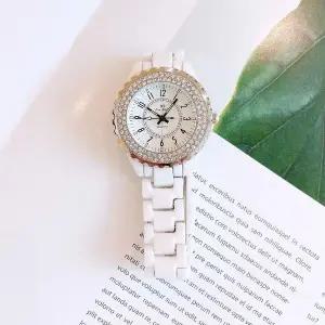[콩심팥심]여성 세라믹 체인 패션 시계 손목 여학생 세련시계 세라믹시계