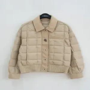 [리오벨][리오벨]스텐카라 단추장식 경량패딩점퍼 (베이지)