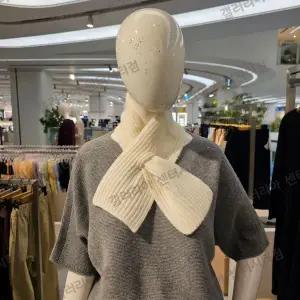 갤러리아 RUN)울캐시미어 쁘띠 머플러 (AEWFA0002)