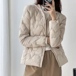 여성 덕다운 경량  퀼팅 니트후드 경량 숏 패딩 점퍼 오리털 아우터